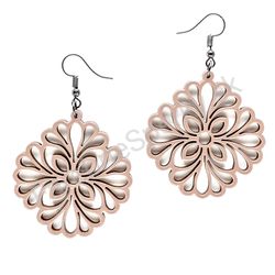 Drevené visiace čipkované náušnice - Floral Touch (kosoštvorcové), hnedé