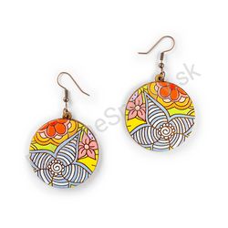 Vysiace drevené kruhové náušnice kvetinové - Hippie Blossom 6