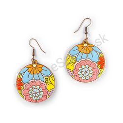 Vysiace drevené kruhové náušnice kvetinové - Hippie Blossom 8
