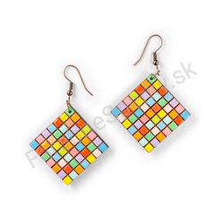 Drevené visiace geometrické náušnice - Rubik's Cube (kosoštvorcové), pestrofarebné 7