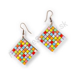 Drevené visiace geometrické náušnice - Rubik's Cube (kosoštvorcové), pestrofarebné 8