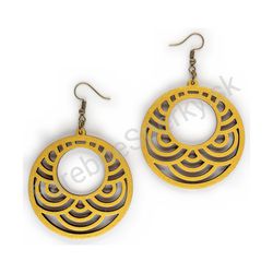 Drevené handmade geometrické náušnice - Flowing Arcs (zlaté, veľké)