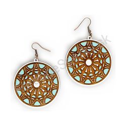 Drevené handmade mandala náušnice - Radiant Orbit (bielo tyrkysové)