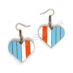 Drevené handmade srdiečkové náušnice - Vertical Love (modro červené)